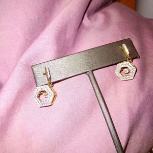 Earrings cz gold tone